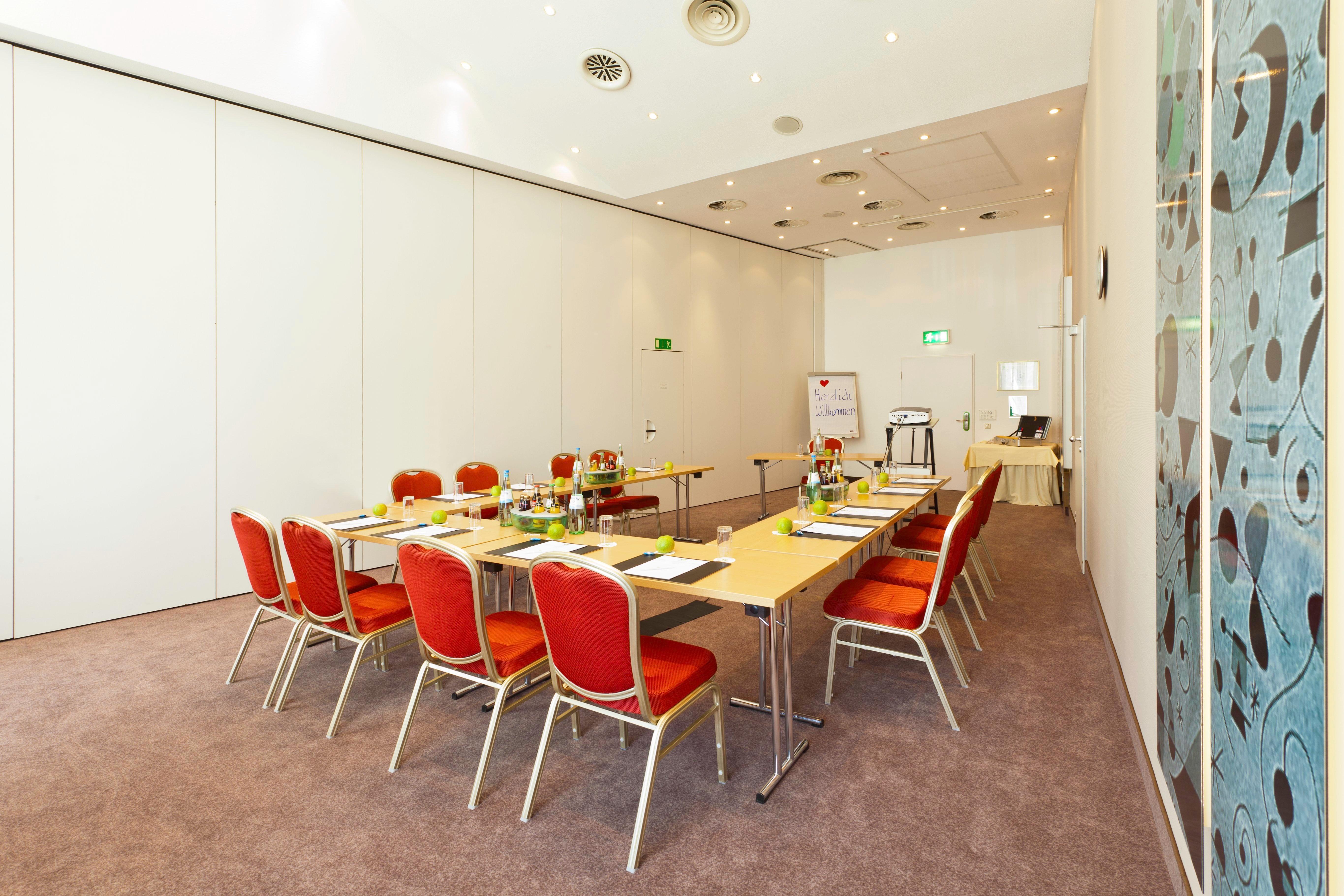 Holiday Inn Stuttgart By Ihg Dış mekan fotoğraf