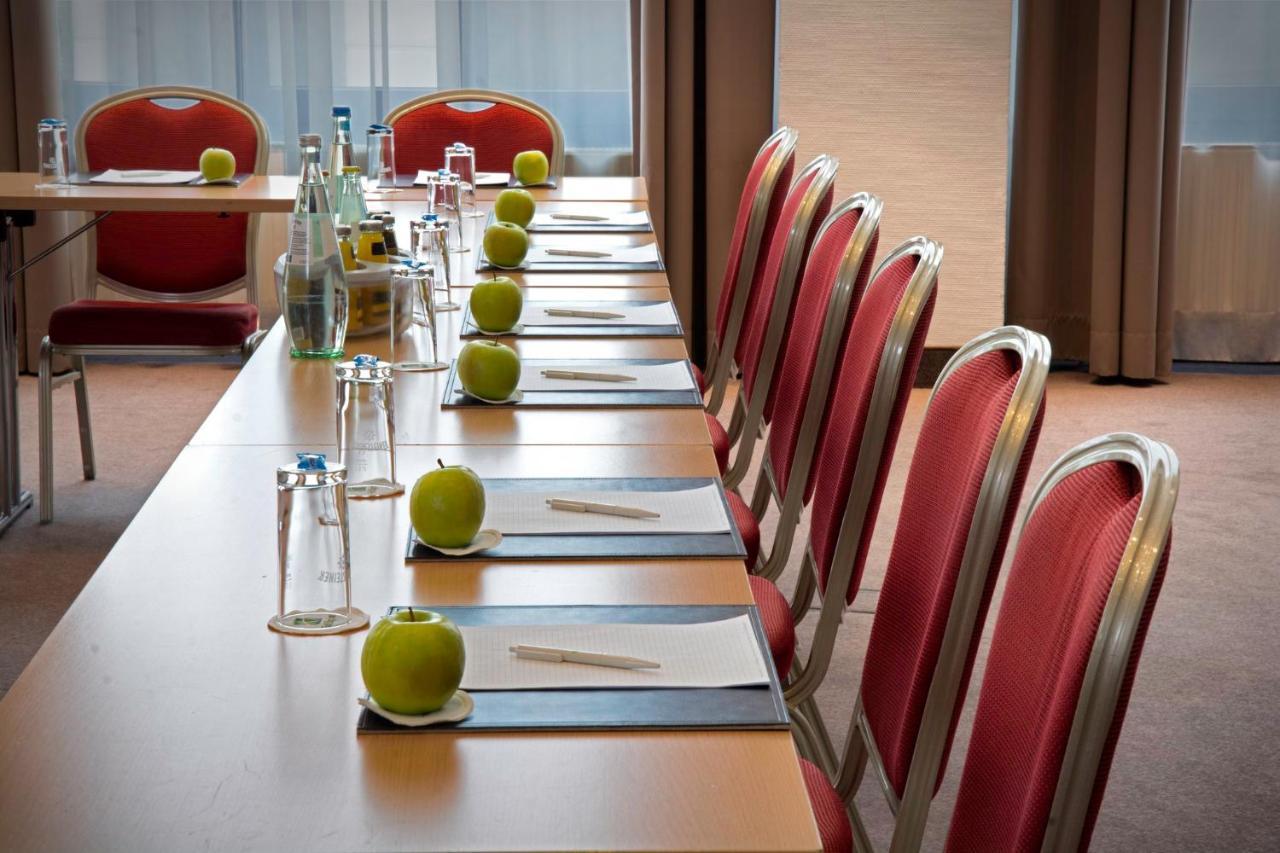 Holiday Inn Stuttgart By Ihg Dış mekan fotoğraf