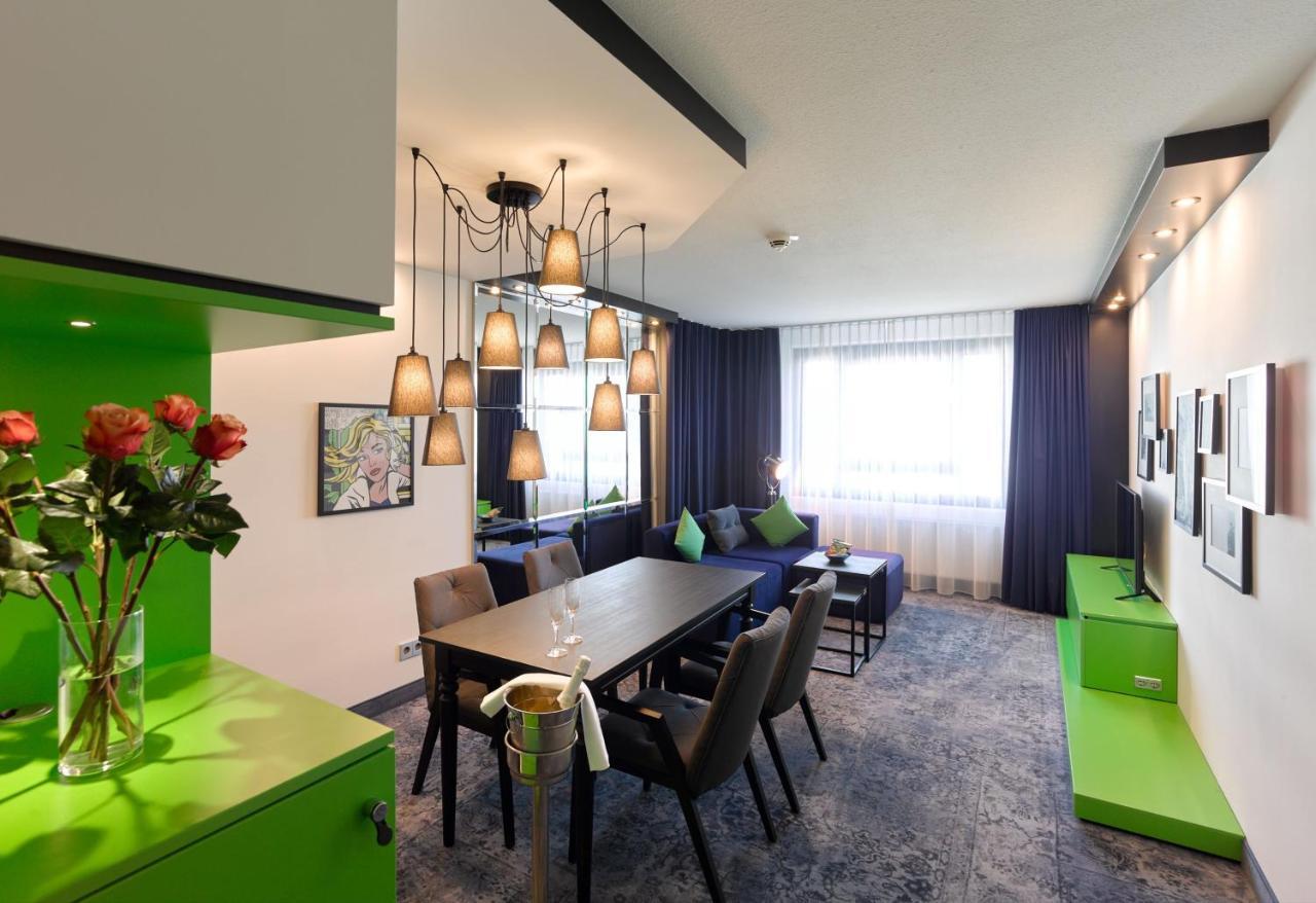 Holiday Inn Stuttgart By Ihg Dış mekan fotoğraf