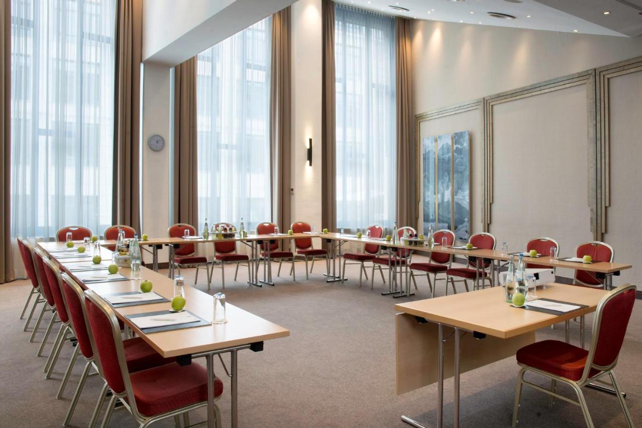 Holiday Inn Stuttgart By Ihg Dış mekan fotoğraf